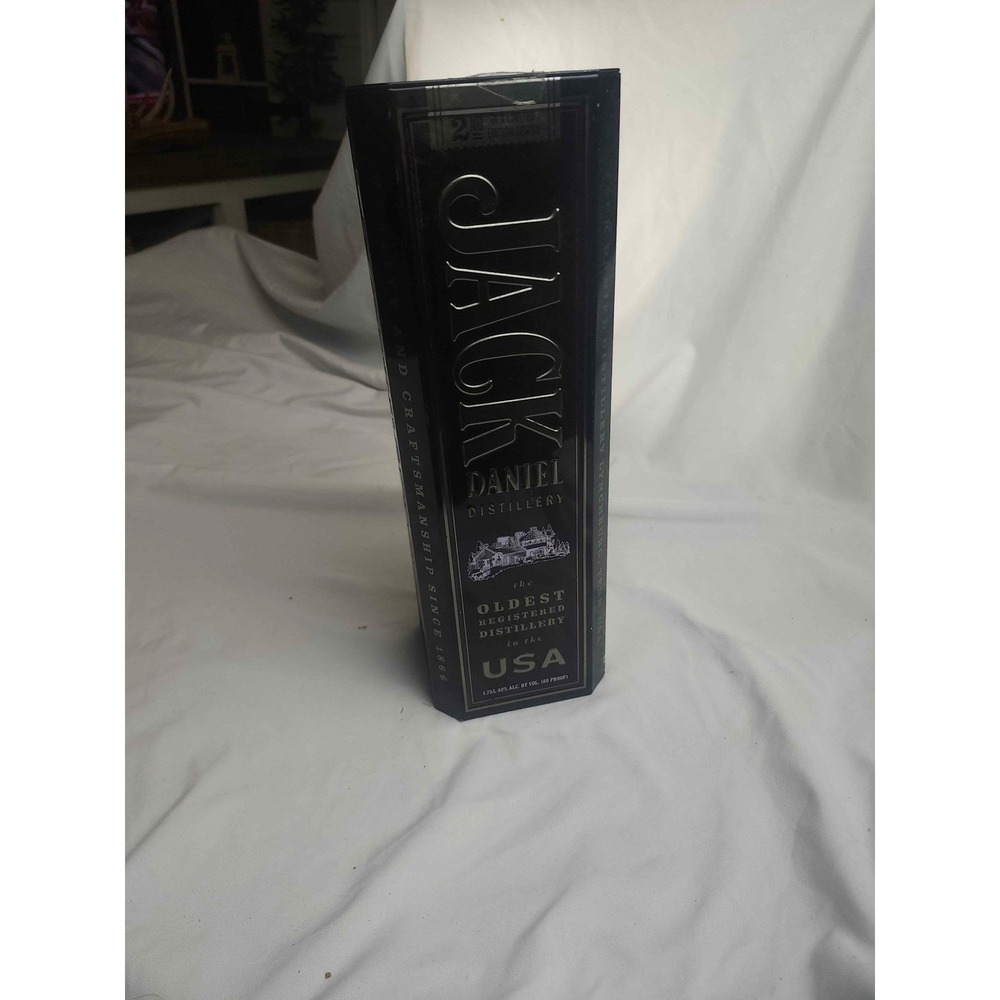 Jack Daniels Tennessee Whiskey 1.75 Commemorative Tin Lynchburg Distillery Black